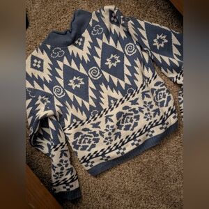 Vintage Stefano Blue and White Patterned Sweater